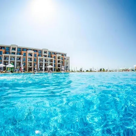 Menada Prestige Fort Beach Otel 3*